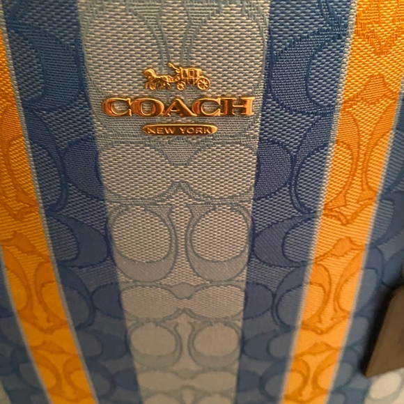 Coach Tote - Picture 6 of 6